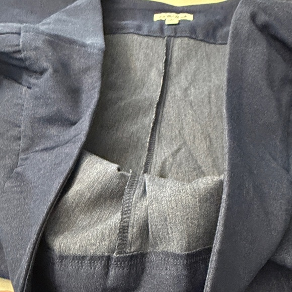 The Pioneer Woman Navy “millennium” pull on pants. 2X and 1X - Picture 10 of 12